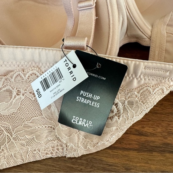 Torrid  Curve Womens Tan Push-Up Strapless Bra Size 50D NWT - Picture 3 of 10